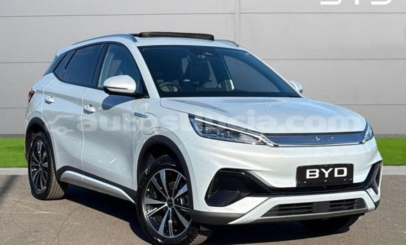 Buy New BYD E6 White Car in Import - Dubai in Anse-la-Raye