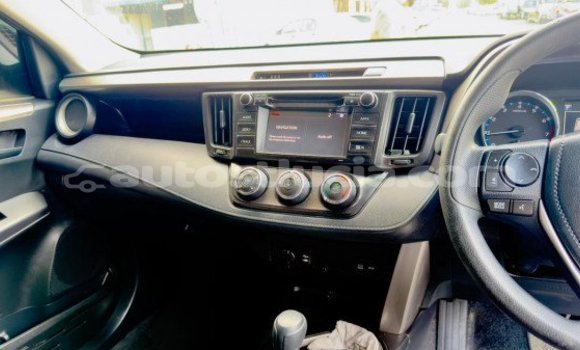 Acheter Occasion Voiture Toyota RAV4 Rouge à Import - Dubai, Anse-la-Raye Acheter Occasion Voiture Toyota RAV4 Rouge à Import - Dubai, Anse-la-Raye