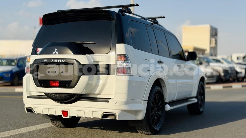 Big with watermark mitsubishi pajero anse la raye import dubai 4354
