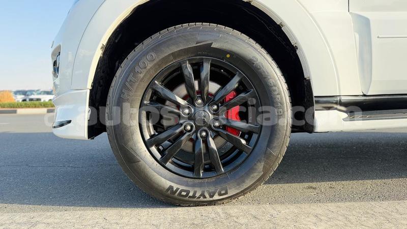 Big with watermark mitsubishi pajero anse la raye import dubai 4354
