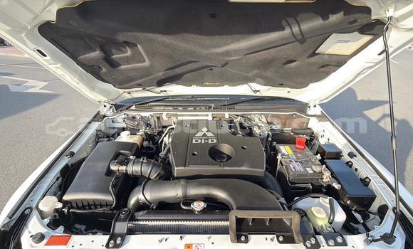 Acheter Occasion Voiture Mitsubishi Pajero Blanc à Import - Dubai, Anse-la-Raye Acheter Occasion Voiture Mitsubishi Pajero Blanc à Import - Dubai, Anse-la-Raye