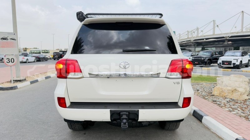 Big with watermark toyota land cruiser anse la raye import dubai 4355