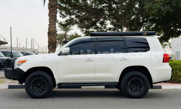 Acheter Occasion Voiture Toyota Land Cruiser Blanc à Import - Dubai, Anse-la-Raye Acheter Occasion Voiture Toyota Land Cruiser Blanc à Import - Dubai, Anse-la-Raye
