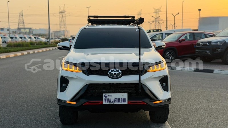 Big with watermark toyota fortuner anse la raye import dubai 4357