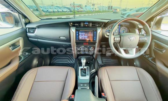 Acheter Import Voiture Toyota Fortuner Blanc à Import - Dubai, Anse-la-Raye Acheter Import Voiture Toyota Fortuner Blanc à Import - Dubai, Anse-la-Raye