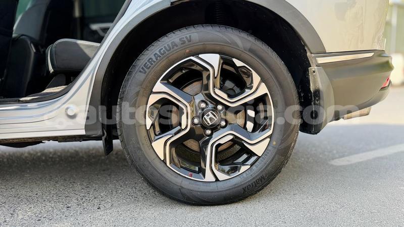Big with watermark honda cr v anse la raye import dubai 4358