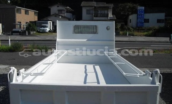 Buy Import Mitsubishi Van White Truck in Castries in Castries Buy Import Mitsubishi Van White Truck in Castries in Castries