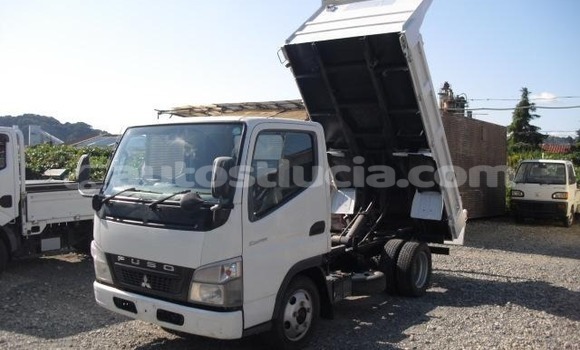 Buy Import Mitsubishi Van White Truck in Castries in Castries Buy Import Mitsubishi Van White Truck in Castries in Castries