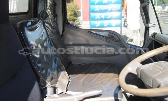 Buy Import Mitsubishi Van White Truck in Castries in Castries Buy Import Mitsubishi Van White Truck in Castries in Castries