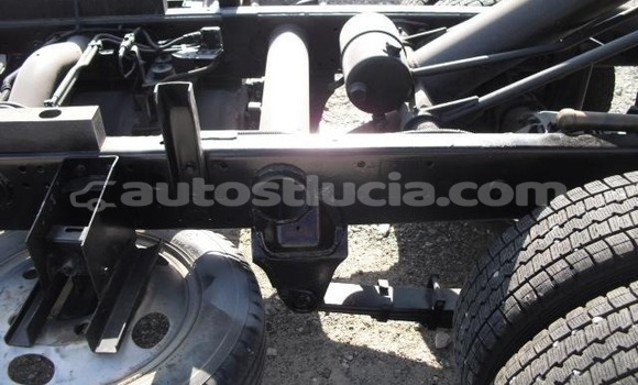 Buy Import Mitsubishi Van White Truck in Castries in Castries Buy Import Mitsubishi Van White Truck in Castries in Castries