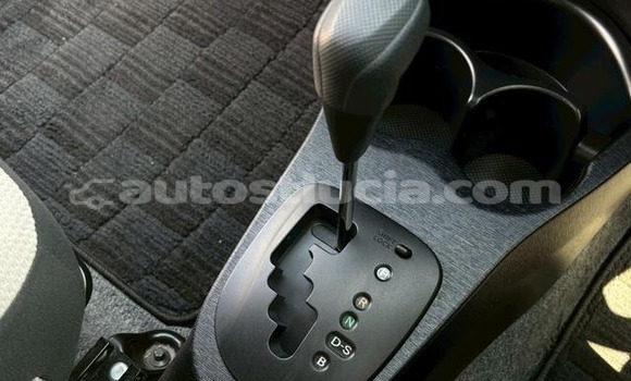 Buy Used Toyota Vitz Silver Car in Castries in Castries Buy Used Toyota Vitz Silver Car in Castries in Castries