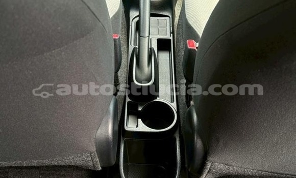 Buy Used Toyota Vitz Silver Car in Castries in Castries Buy Used Toyota Vitz Silver Car in Castries in Castries