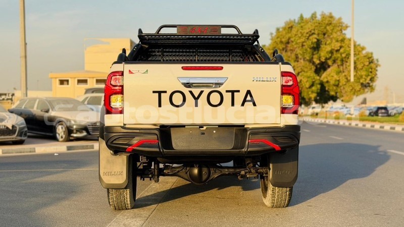 Big with watermark toyota hilux anse la raye import dubai 4364