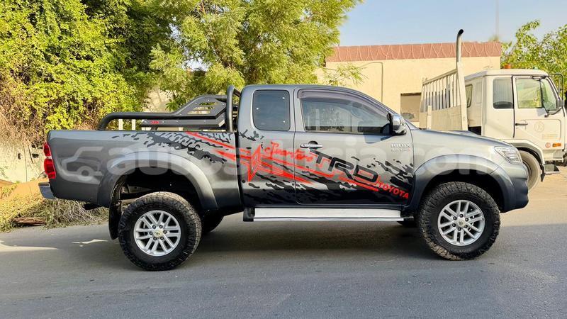 Big with watermark toyota hilux anse la raye import dubai 4363