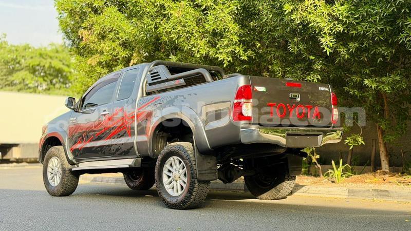 Big with watermark toyota hilux anse la raye import dubai 4363