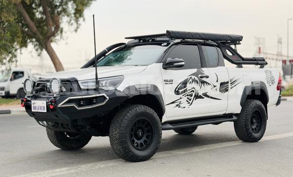 Acheter Occasion Voiture Toyota Hilux Blanc à Import - Dubai, Anse-la-Raye Acheter Occasion Voiture Toyota Hilux Blanc à Import - Dubai, Anse-la-Raye