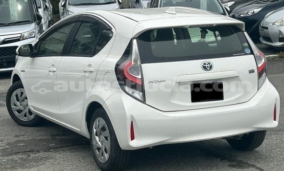 Buy Used Toyota Aqua White Car in Soufriere in Soufriere Buy Used Toyota Aqua White Car in Soufriere in Soufriere