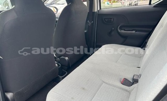 Buy Used Toyota Aqua White Car in Soufriere in Soufriere Buy Used Toyota Aqua White Car in Soufriere in Soufriere