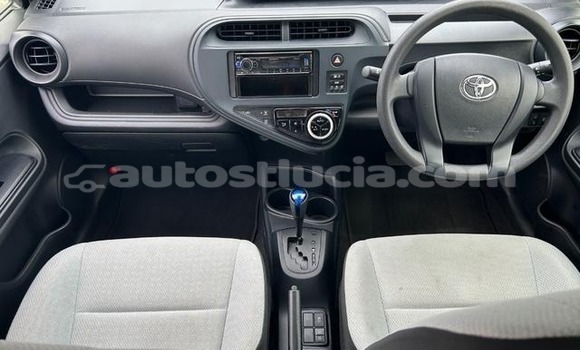 Buy Used Toyota Aqua White Car in Soufriere in Soufriere Buy Used Toyota Aqua White Car in Soufriere in Soufriere