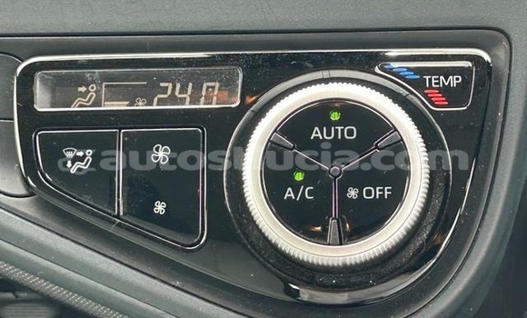 Buy Used Toyota Aqua White Car in Soufriere in Soufriere Buy Used Toyota Aqua White Car in Soufriere in Soufriere