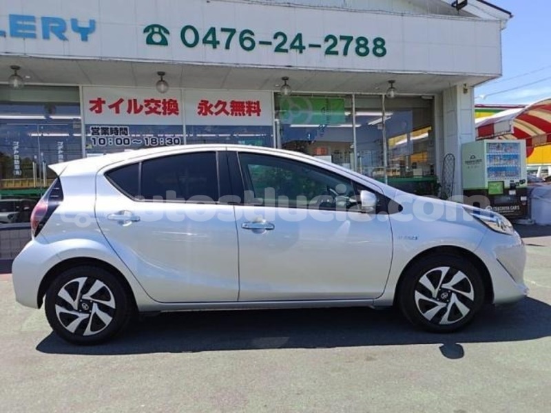 Big with watermark toyota aqua laborie laborie 4368