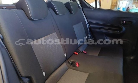 Buy Used Toyota Aqua Silver Car in Laborie in Laborie Buy Used Toyota Aqua Silver Car in Laborie in Laborie