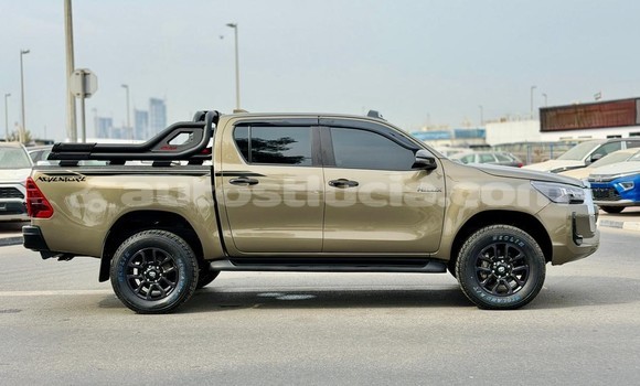 Buy Used Toyota Hilux Green Car in Import - Dubai in Anse-la-Raye Buy Used Toyota Hilux Green Car in Import - Dubai in Anse-la-Raye