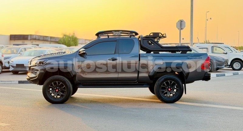 Big with watermark toyota hilux anse la raye import dubai 4372