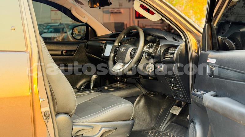 Big with watermark toyota hilux anse la raye import dubai 4372