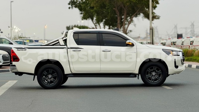 Big with watermark toyota hilux anse la raye import dubai 4374