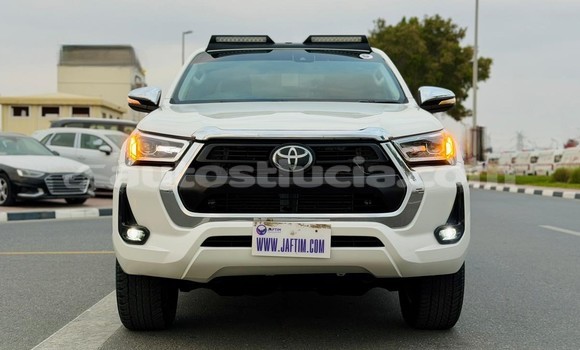 Acheter Occasion Voiture Toyota Hilux Blanc à Import - Dubai, Anse-la-Raye Acheter Occasion Voiture Toyota Hilux Blanc à Import - Dubai, Anse-la-Raye