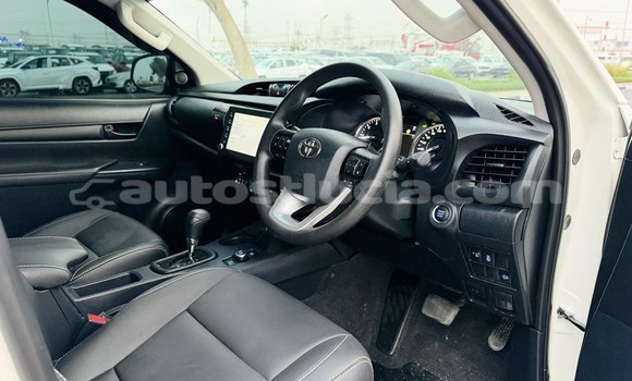 Acheter Occasion Voiture Toyota Hilux Blanc à Import - Dubai, Anse-la-Raye Acheter Occasion Voiture Toyota Hilux Blanc à Import - Dubai, Anse-la-Raye