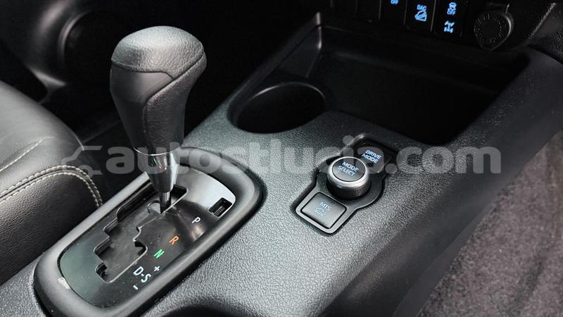 Big with watermark toyota hilux anse la raye import dubai 4374