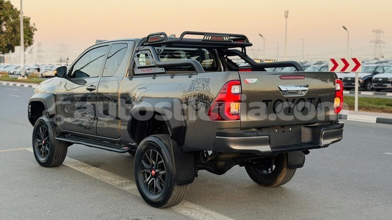 Big with watermark toyota hilux anse la raye import dubai 4376