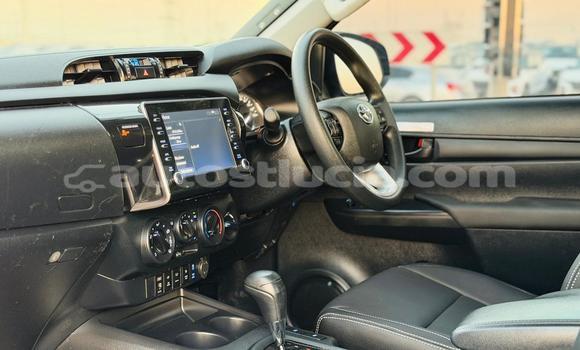 Buy Used Toyota Hilux Green Car in Import - Dubai in Anse-la-Raye Buy Used Toyota Hilux Green Car in Import - Dubai in Anse-la-Raye