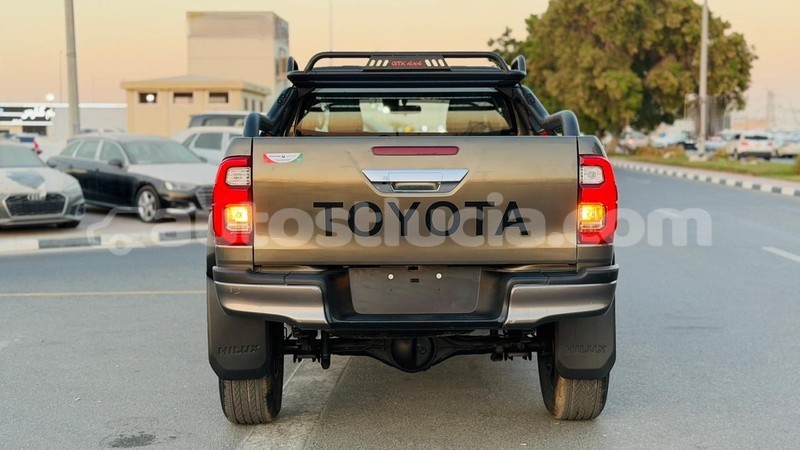 Big with watermark toyota hilux anse la raye import dubai 4376
