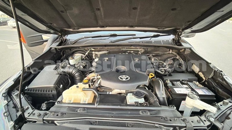 Big with watermark toyota hilux anse la raye import dubai 4380