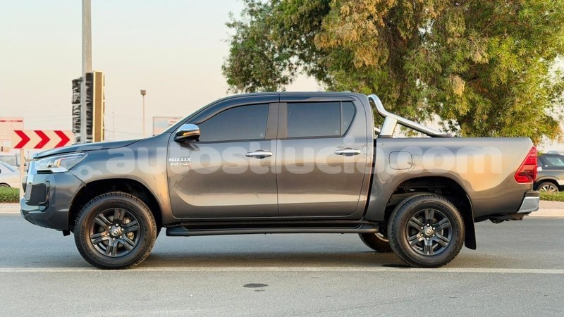 Big with watermark toyota hilux anse la raye import dubai 4381