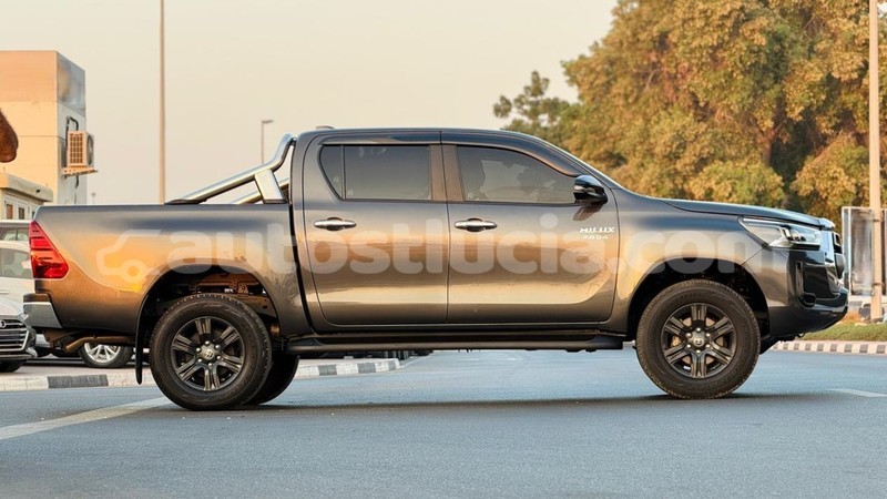 Big with watermark toyota hilux anse la raye import dubai 4381
