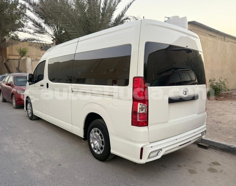 Big with watermark toyota hiace anse la raye import dubai 4382