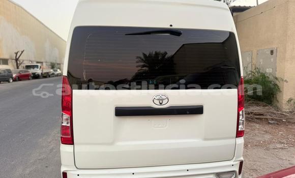 Acheter Occasion Voiture Toyota Hiace Blanc à Import - Dubai, Anse-la-Raye Acheter Occasion Voiture Toyota Hiace Blanc à Import - Dubai, Anse-la-Raye