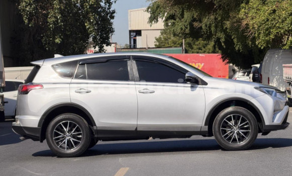 Acheter Occasion Voiture Toyota RAV4 Gris à Import - Dubai, Anse-la-Raye Acheter Occasion Voiture Toyota RAV4 Gris à Import - Dubai, Anse-la-Raye