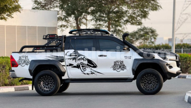 Big with watermark toyota hilux anse la raye import dubai 4386