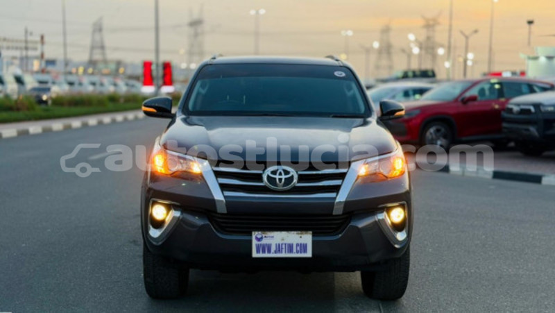 Big with watermark toyota fortuner anse la raye import dubai 4387