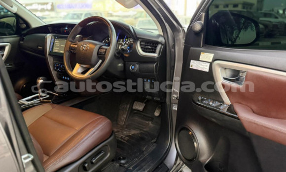 Buy Used Toyota Fortuner Other Car in Import - Dubai in Anse-la-Raye Buy Used Toyota Fortuner Other Car in Import - Dubai in Anse-la-Raye