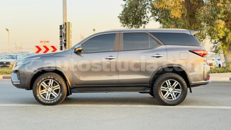 Big with watermark toyota fortuner anse la raye import dubai 4388