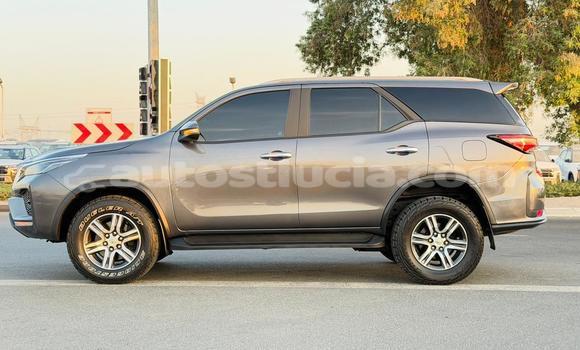 Acheter Occasion Voiture Toyota Fortuner Autre à Import - Dubai, Anse-la-Raye Acheter Occasion Voiture Toyota Fortuner Autre à Import - Dubai, Anse-la-Raye