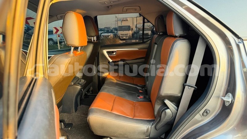 Big with watermark toyota fortuner anse la raye import dubai 4388