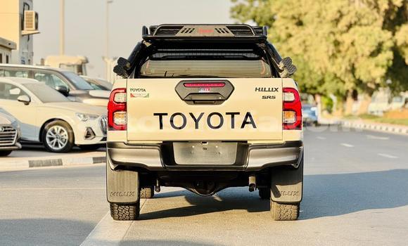 Acheter Occasion Voiture Toyota Hilux Blanc à Import - Dubai, Anse-la-Raye Acheter Occasion Voiture Toyota Hilux Blanc à Import - Dubai, Anse-la-Raye