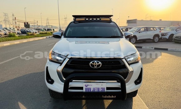 Acheter Occasion Voiture Toyota Hilux Blanc à Import - Dubai, Anse-la-Raye Acheter Occasion Voiture Toyota Hilux Blanc à Import - Dubai, Anse-la-Raye